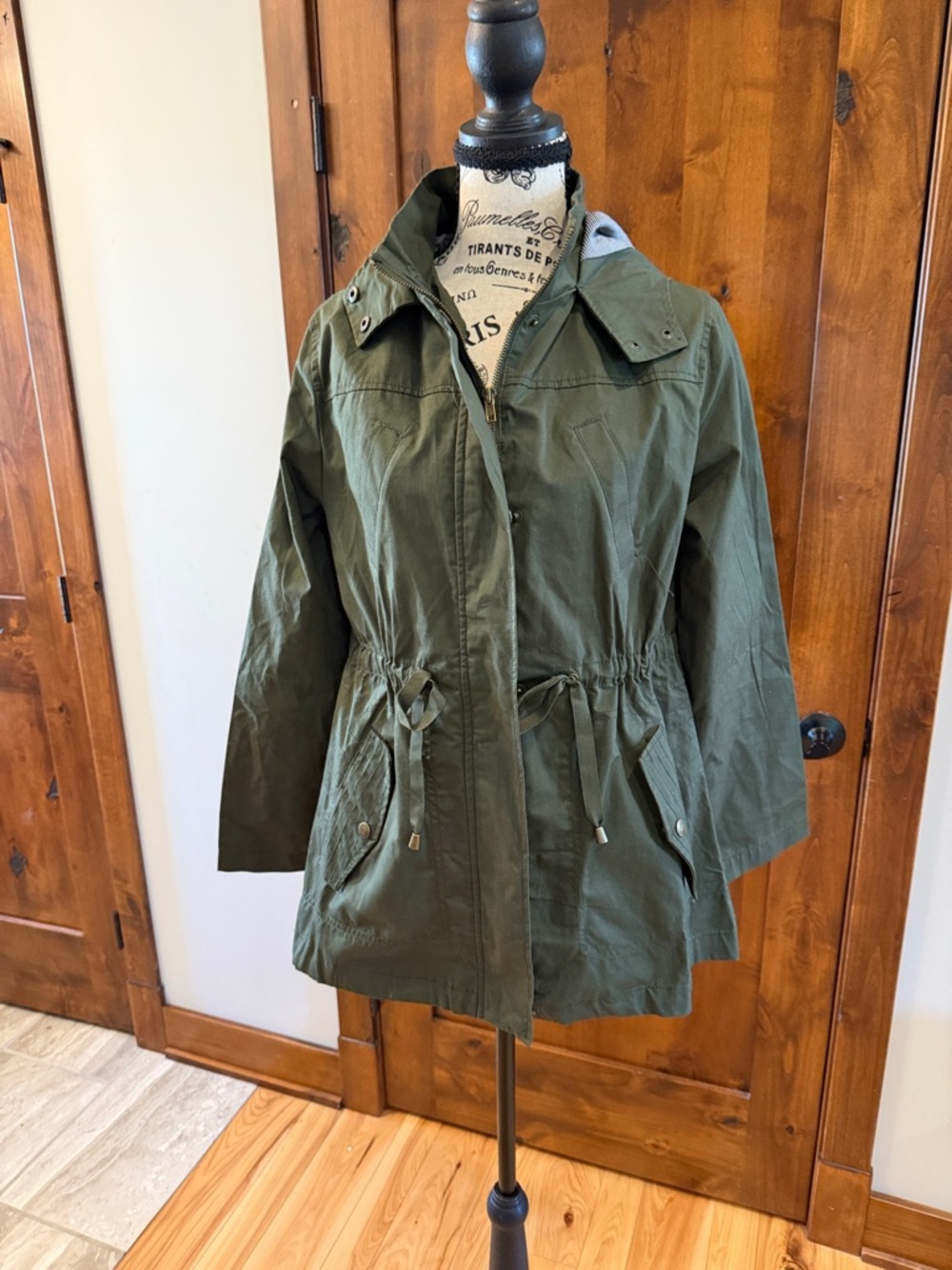 Mine Los Angeles Women’s Olive Hooded Anorak Jacket with Waist Drawstring Small